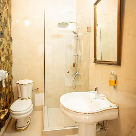 Hunter Castle Hotel 4*