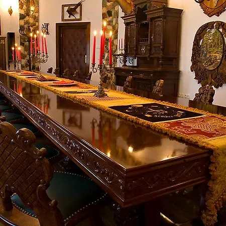 Hotel Hunter Castle 4*