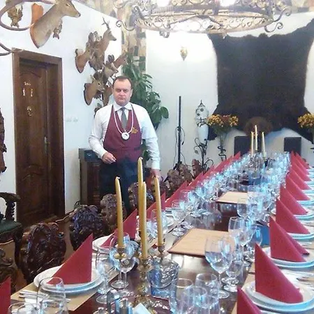 Hotel Hunter Castle 4*