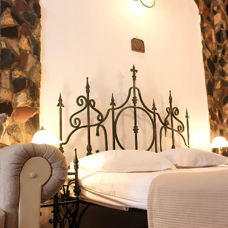 Hunter Castle Hotel 4*